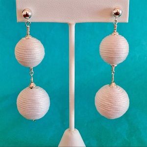 Pom Pom-A-Go-Go Earrings - White
